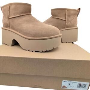 UGG Classic Ultra Mini New Heights‎ Boots Womens Size 8 Brown Suede Platform